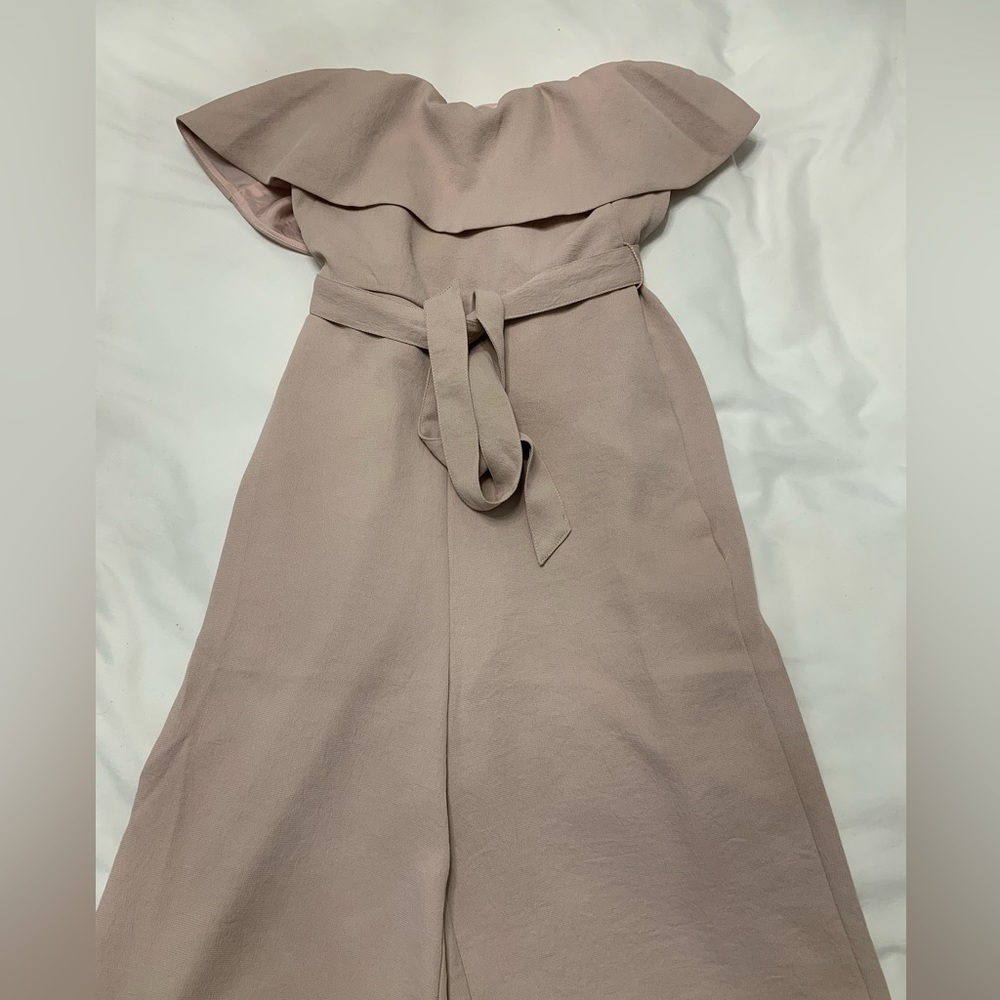 Aritzia Babaton Flutter Jumpsuit Size 4 - Picture 5 of 9